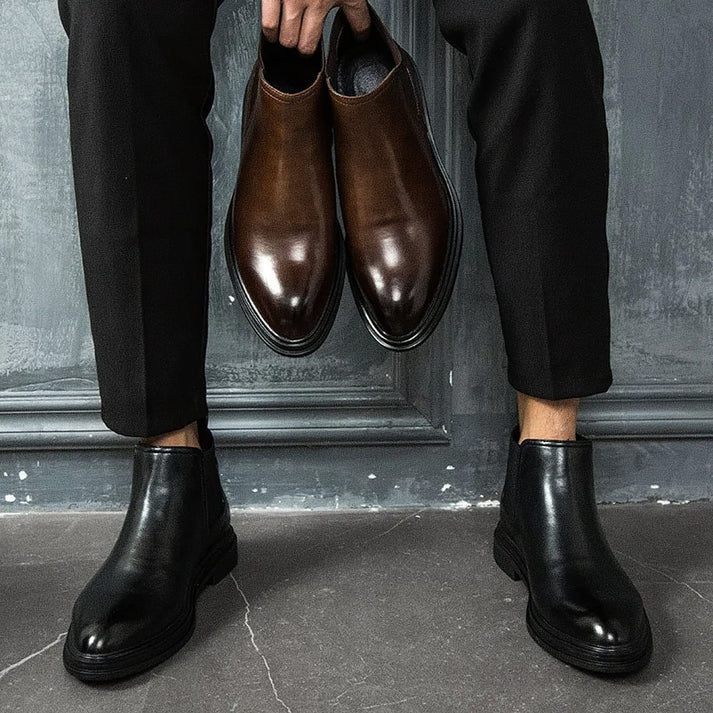 Bota Masculina Chelsea em Couro Montezari MTZ252
