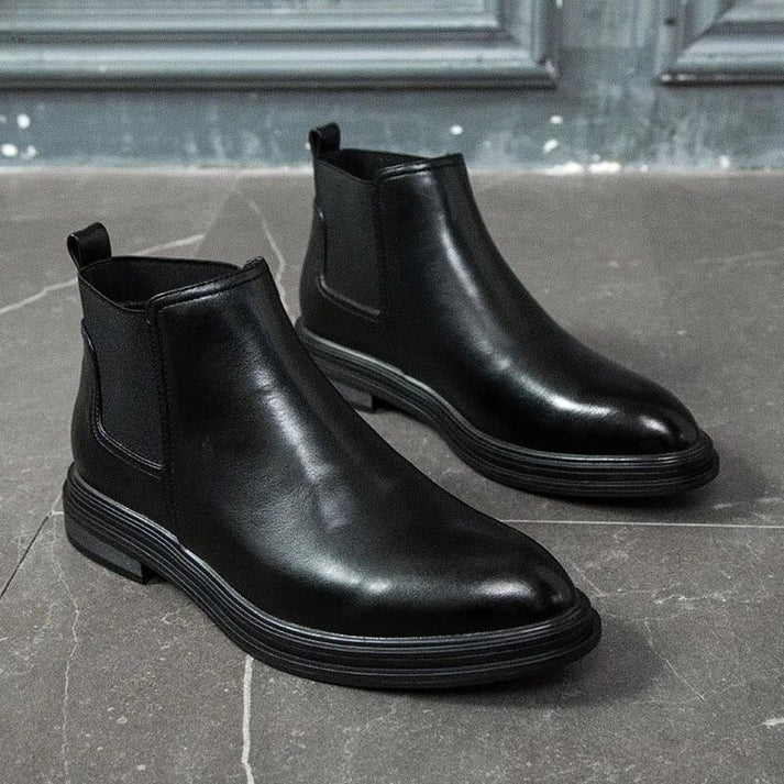 Bota Masculina Chelsea em Couro Montezari MTZ252