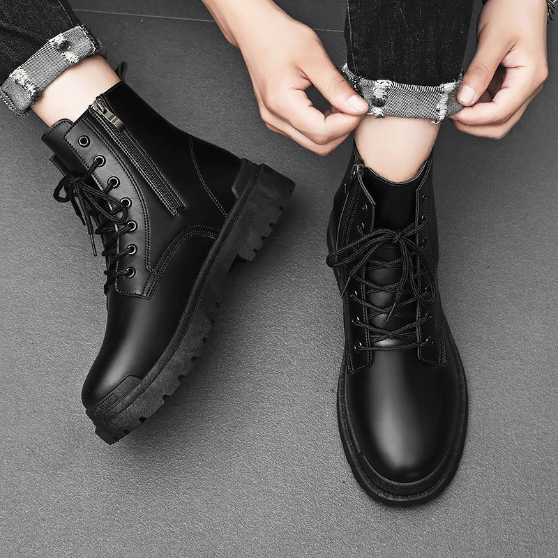 Bota Masculina em Couro Montezari MTZ245