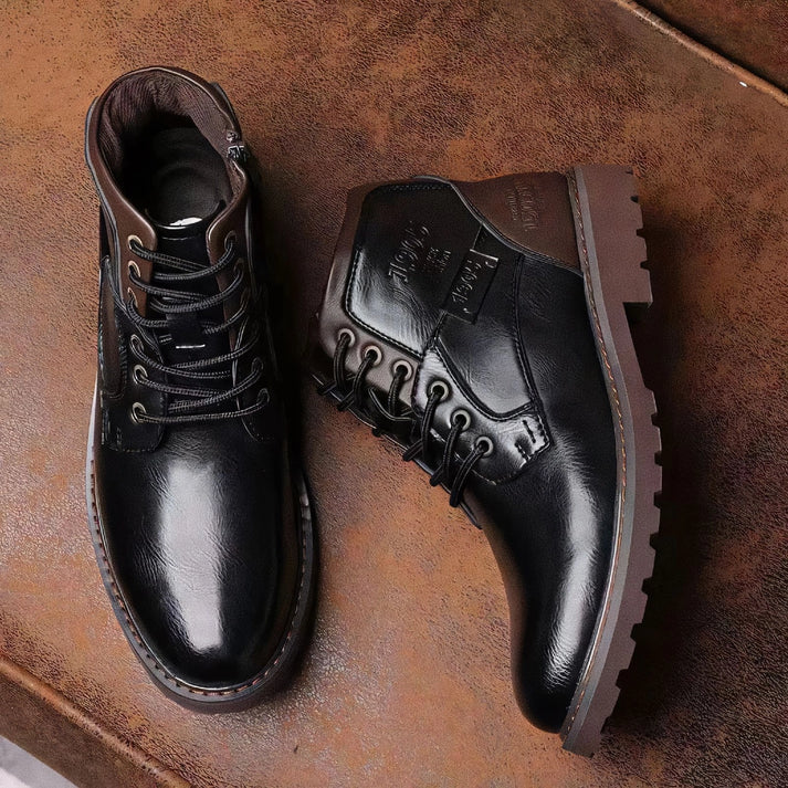 Bota Masculina em Couro Montezari MTZ257