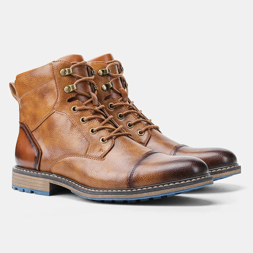 Bota Masculina em Couro Montezari MTZ242
