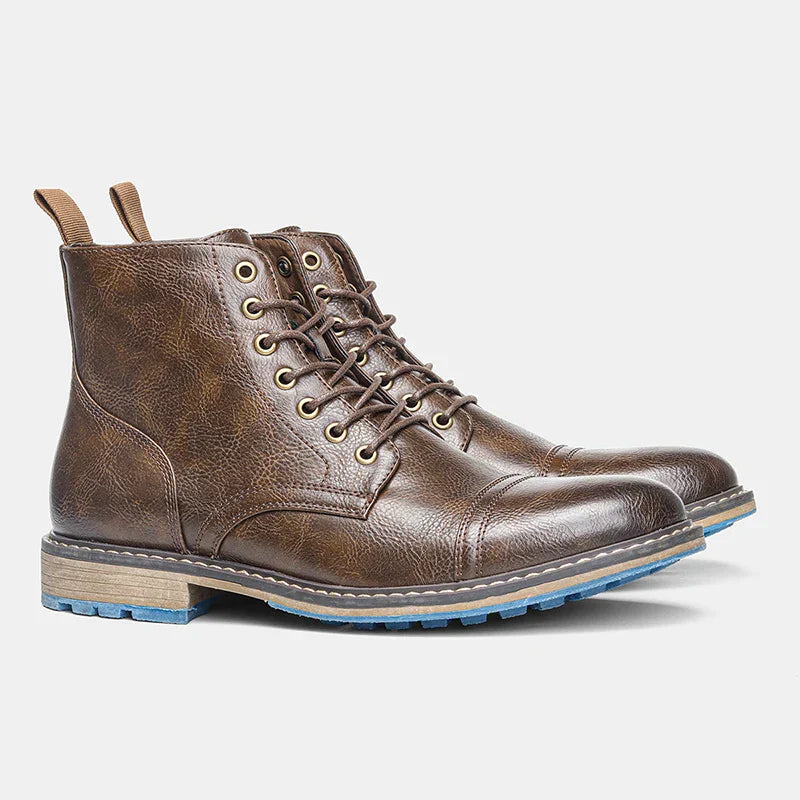 Bota Masculina em Couro Montezari MTZ242